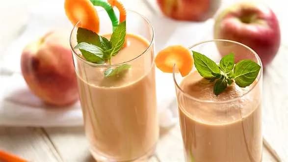 Koktajl brzoskwiniowo-marchewkowy