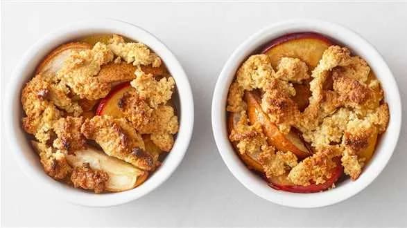 Owoce z kruszonką owsianą