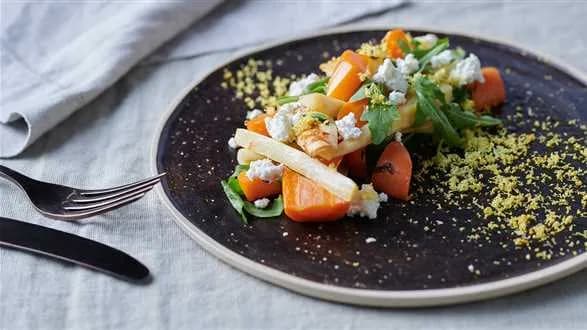 Sałatka z pieczonych warzyw z sosem tymiankowo-cytrynowym