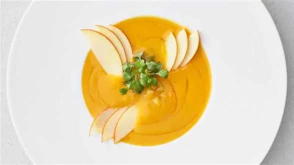 Zupa z dyni i jabłek