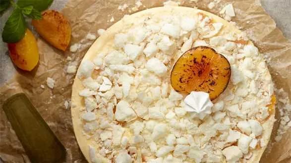 Tort bezowy z likierem jajecznym