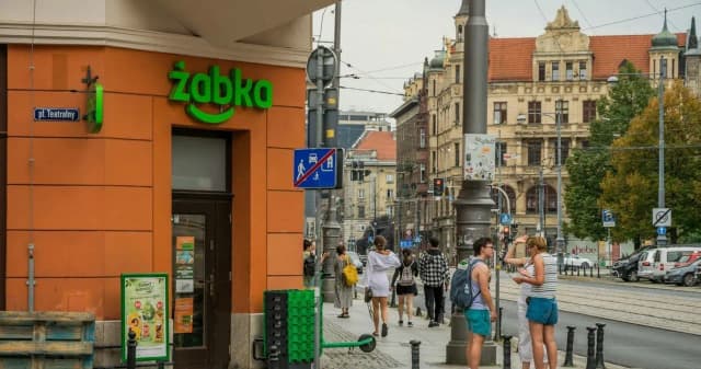 Mojito w Żabce: Gdzie kupić orzeźwiający napój bezalkoholowy? Mojito w Żabce: Gdzie kupić orzeźwiający napój bezalkoholowy?