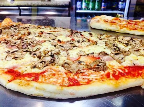 Ile kosztuje pizza w Chorwacji? Ceny, które mogą cię zaskoczyć Ile kosztuje pizza w Chorwacji? Ceny, które mogą cię zaskoczyć