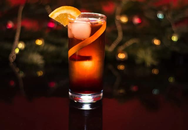 Rozgrzewające drinki zimowe, które umilą każdy chłodny wieczór Rozgrzewające drinki zimowe, które umilą każdy chłodny wieczór