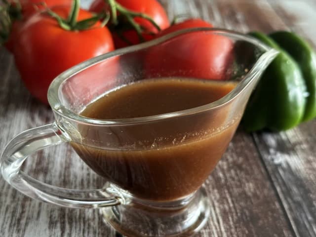 Jak zrobić sos balsamiczny do sałatki - prosty przepis na smakowitość Jak zrobić sos balsamiczny do sałatki - prosty przepis na smakowitość
