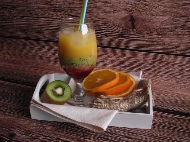 Pyszne drinki z grenadiną, które zachwycą Twoje podniebienie Pyszne drinki z grenadiną, które zachwycą Twoje podniebienie