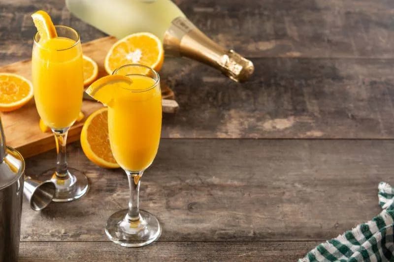 Odkryj przepis na idealny mimoza drink na brunch i nie tylko Odkryj przepis na idealny mimoza drink na brunch i nie tylko