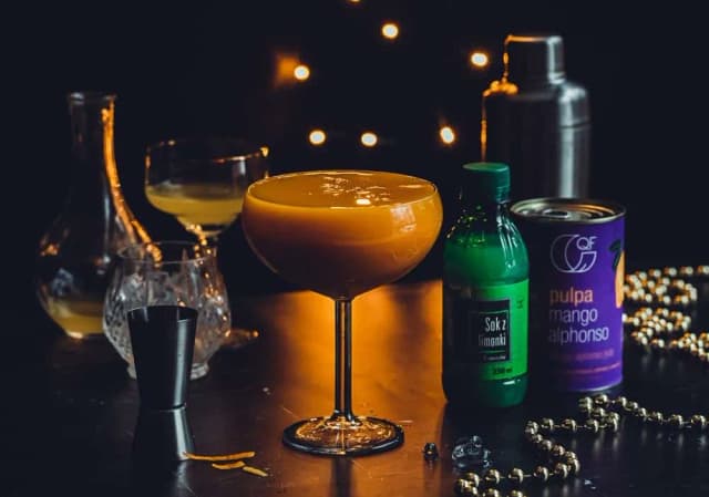 Pyszne drinki z pulpy mango, które zaskoczą Twoje podniebienie Pyszne drinki z pulpy mango, które zaskoczą Twoje podniebienie