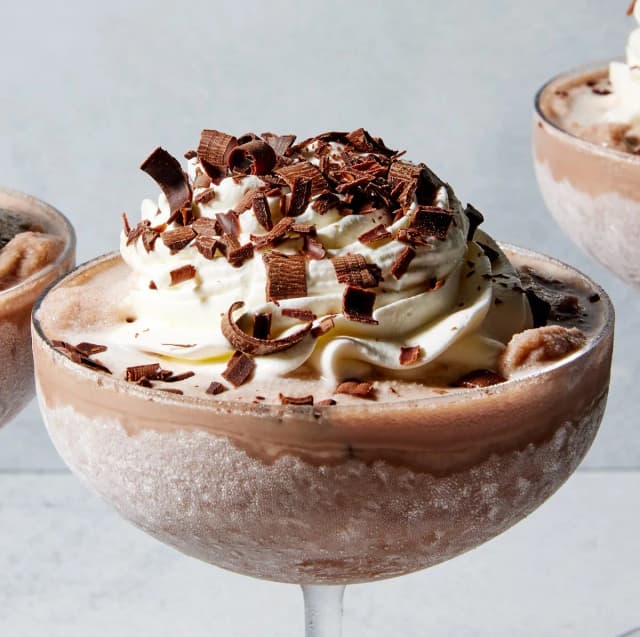 Najlepsze drinki z Baileys Irish Cream, które musisz spróbować Najlepsze drinki z Baileys Irish Cream, które musisz spróbować