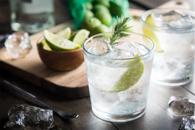 Wytrawny drink: najlepsze przepisy i sekrety smaków, które musisz znać Wytrawny drink: najlepsze przepisy i sekrety smaków, które musisz znać