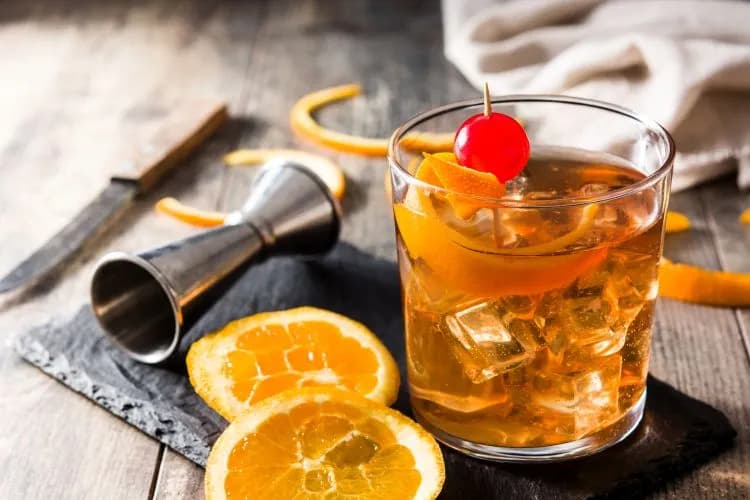Proste przepisy na pyszne drinki z whisky, które musisz spróbować Proste przepisy na pyszne drinki z whisky, które musisz spróbować